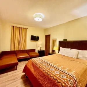 Budget Room (Attached Bathroom)(114 McWhorter Street, Newark, NJ)