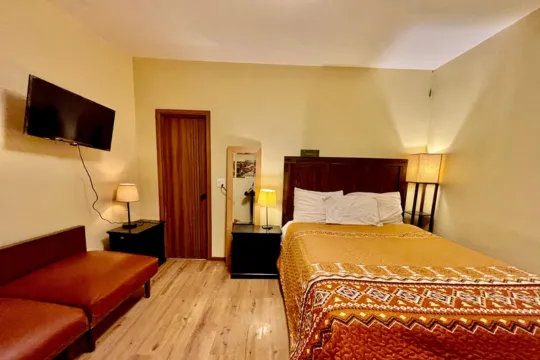 Budget Room (Attached Bathroom)